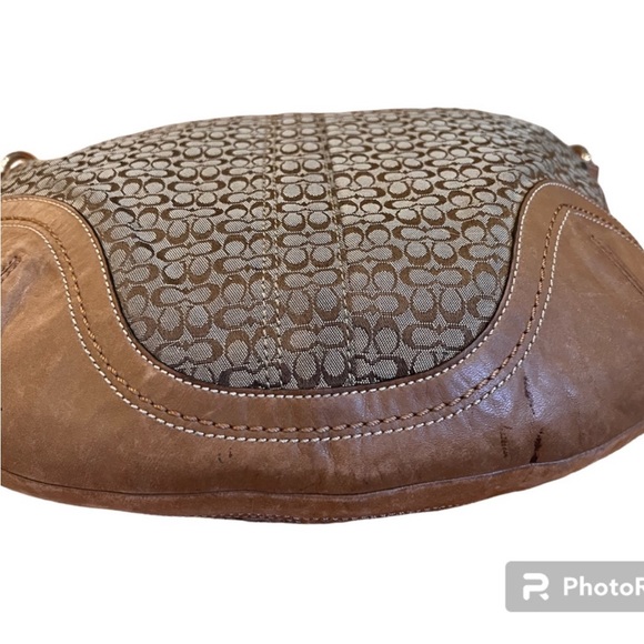 Coach 100% Authentic CC logo shoulder bag. Hobo - Picture 4 of 16